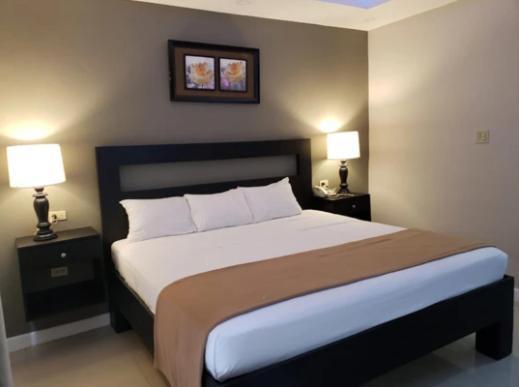 Christar Villas Hotel Kingston Eksteriør bilde