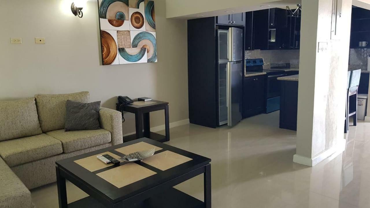 Christar Villas Hotel Kingston Eksteriør bilde